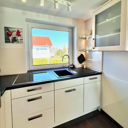 Apartment Friesland Living, Whg 3, 1 Og , Edo-wiemken-str 53 *